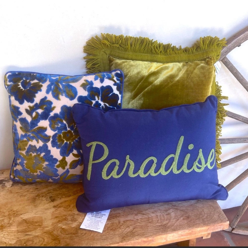 EMBROIDERED PARADISE PILLOW Navy Blue w/ Green Stitching 19”x13” New Tags Nice!
